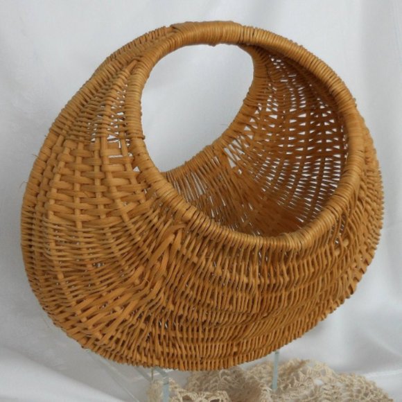 VINTAGE Wicker Tote Market Gathering Basket - Picture 5 of 9